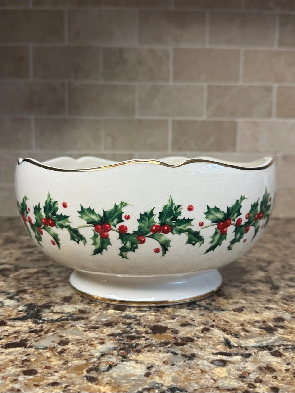 LENOX Holiday Holly Ceramic Serving Bowl - White and Green Teleflora 75th Anni.